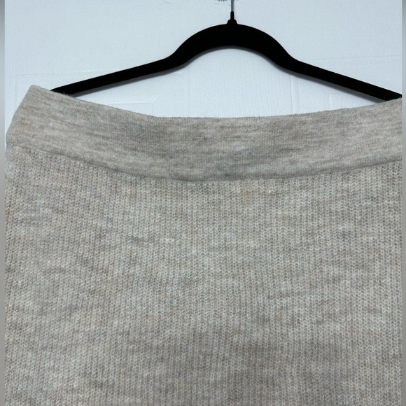 Leith Oatmeal light weight Pencil Skirt - Picture 3 of 10